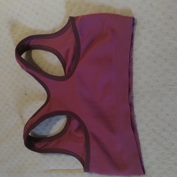 Patagonia purple sports bra - Picture 5 of 8